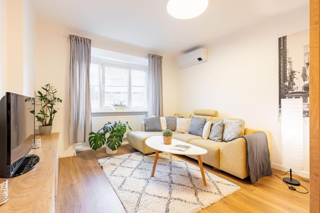 Bnb Slovakia Nivy Bliss Retreat Bratislava Luaran gambar
