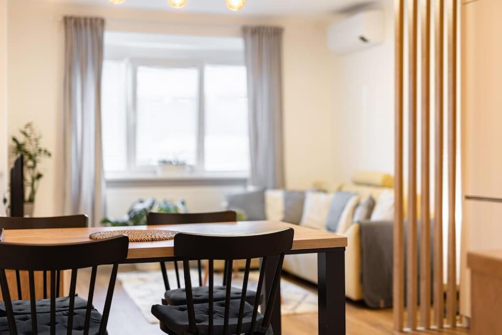 Bnb Slovakia Nivy Bliss Retreat Bratislava Luaran gambar